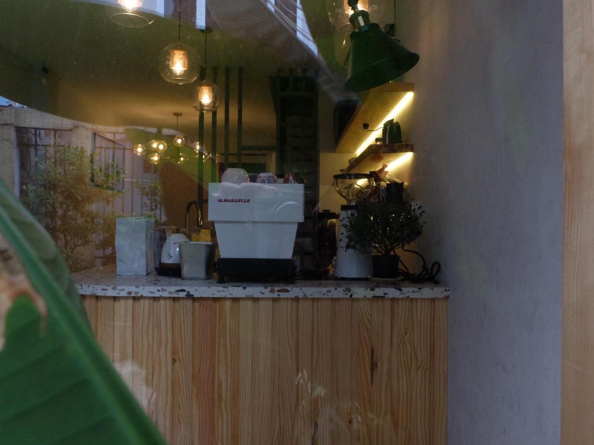 Hostel Half Coffee N Dorm Ho-Chi-Minh-Stadt Exterior foto